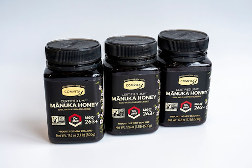 Benefits of manuka honey.